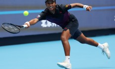 九游体育入口-瑞典轮椅网球选手取得历史性胜利的简单介绍