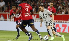 九游体育官方登录入口-巴黎圣日耳曼主场大获全胜，继续领跑法甲的简单介绍