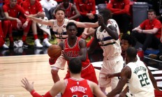 九游体育官网-包含公牛队老将连续砍分，领导球队走向胜利的词条