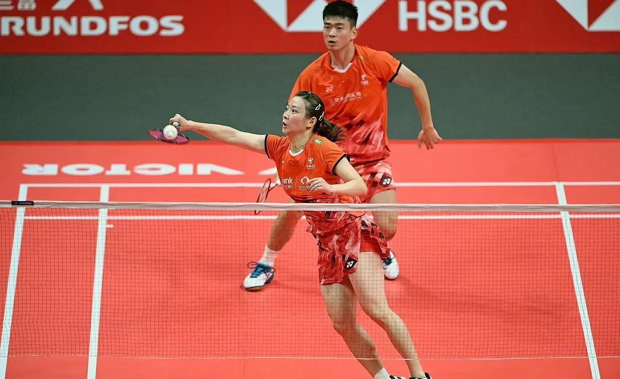 巅峰对决再次上演，谁主沉浮成未知之数的简单介绍