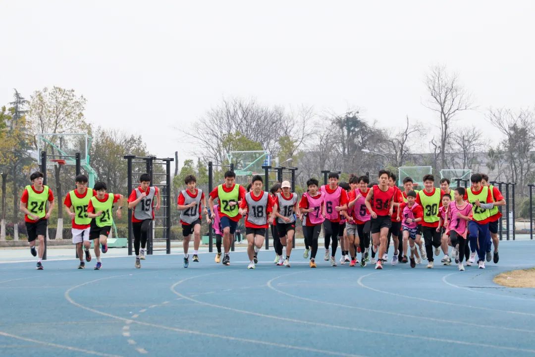 湖北队展现强悍实力，彰显团队配合