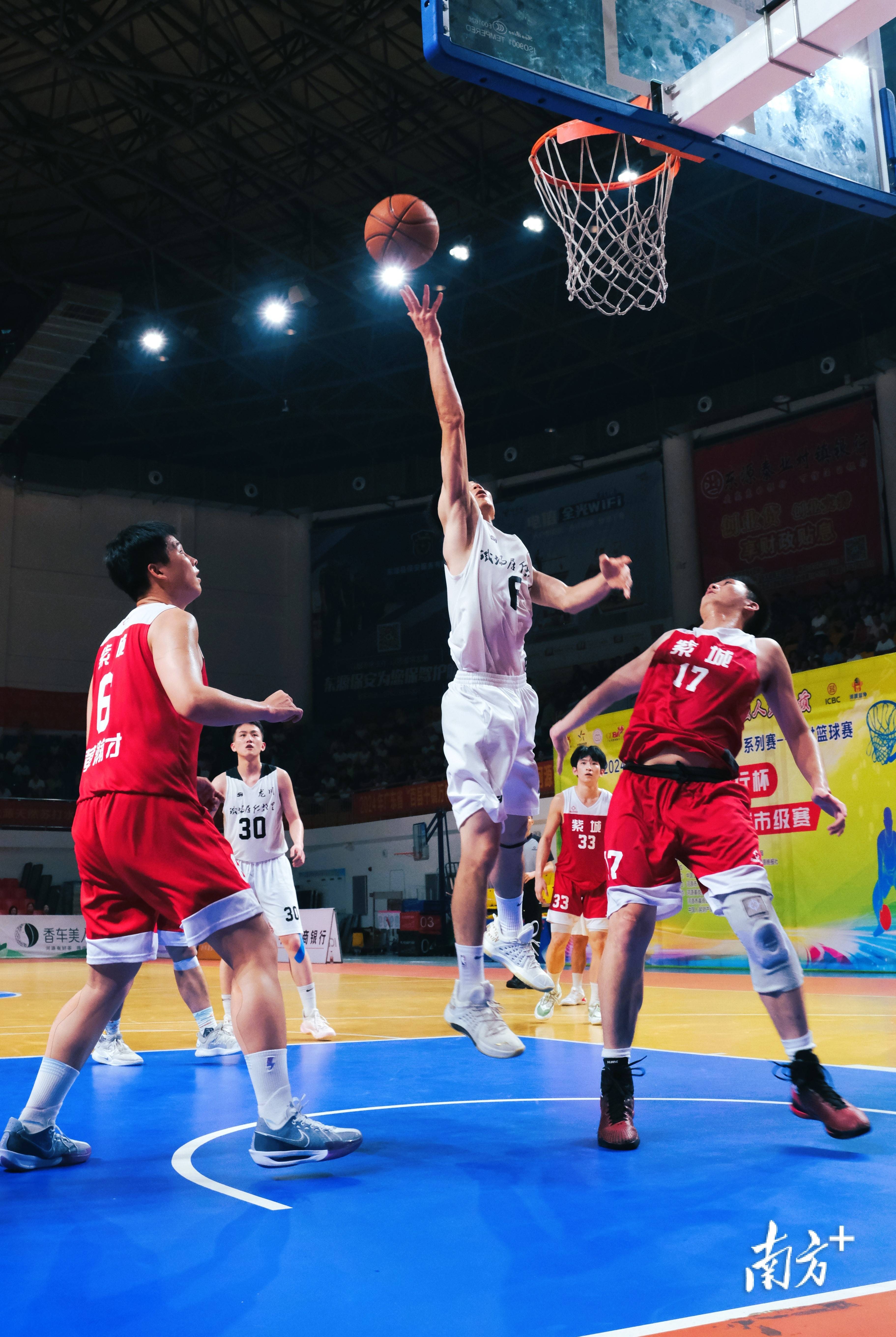 关于值得回味！球场上发生的一系列精彩瞬间的信息