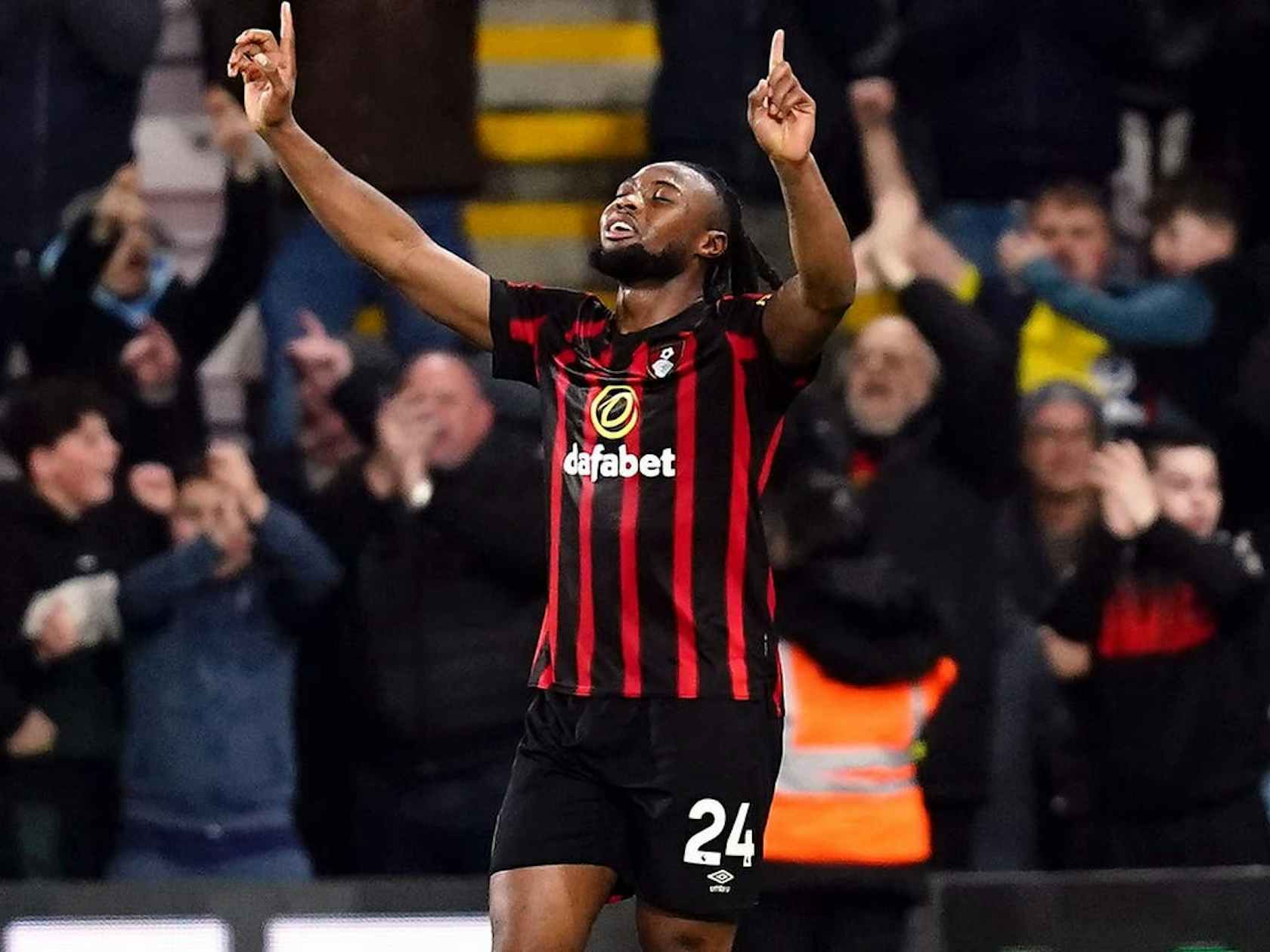 伯恩茅斯逆袭成功，实现绝地翻盘的简单介绍