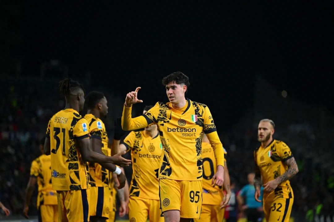 意大利国米全员备战,雄心壮志冲击冠军的简单介绍 意大利国米全员备战,雄心壮志冲击冠军的简单介绍