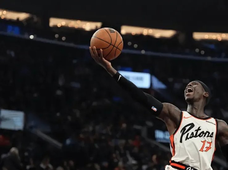 热门球队坚守防线，成功挡下对手攻击的简单介绍