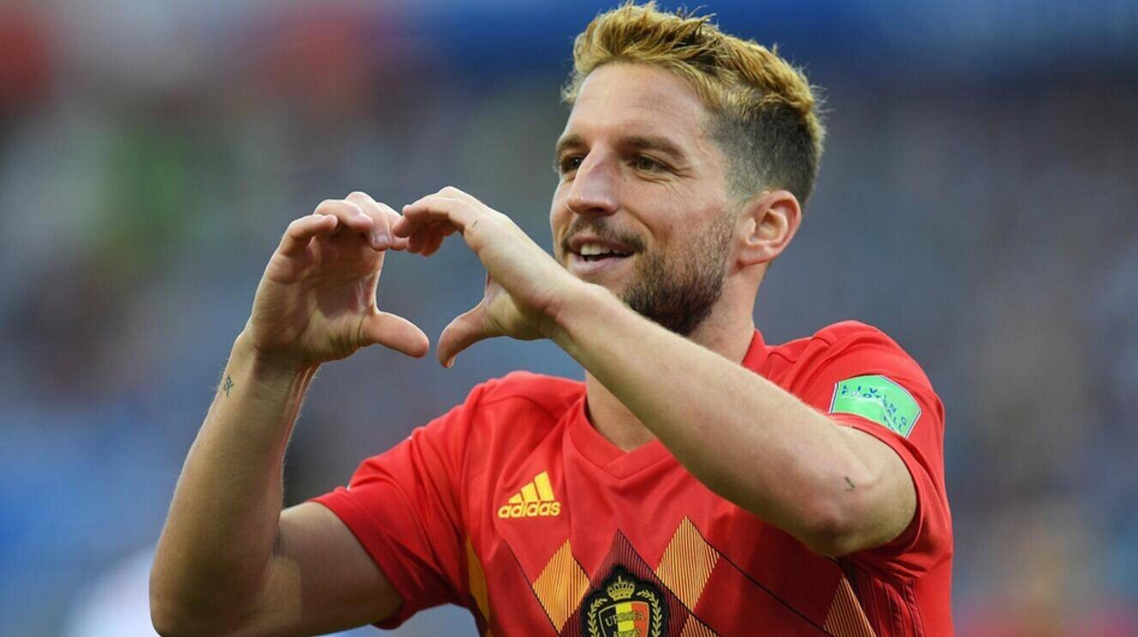 包含比利时挑战丹麦，双方实力均衡的词条