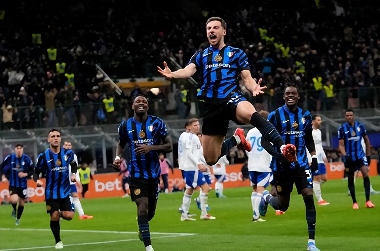 AC米兰客场大胜，稳定冠军形势的简单介绍