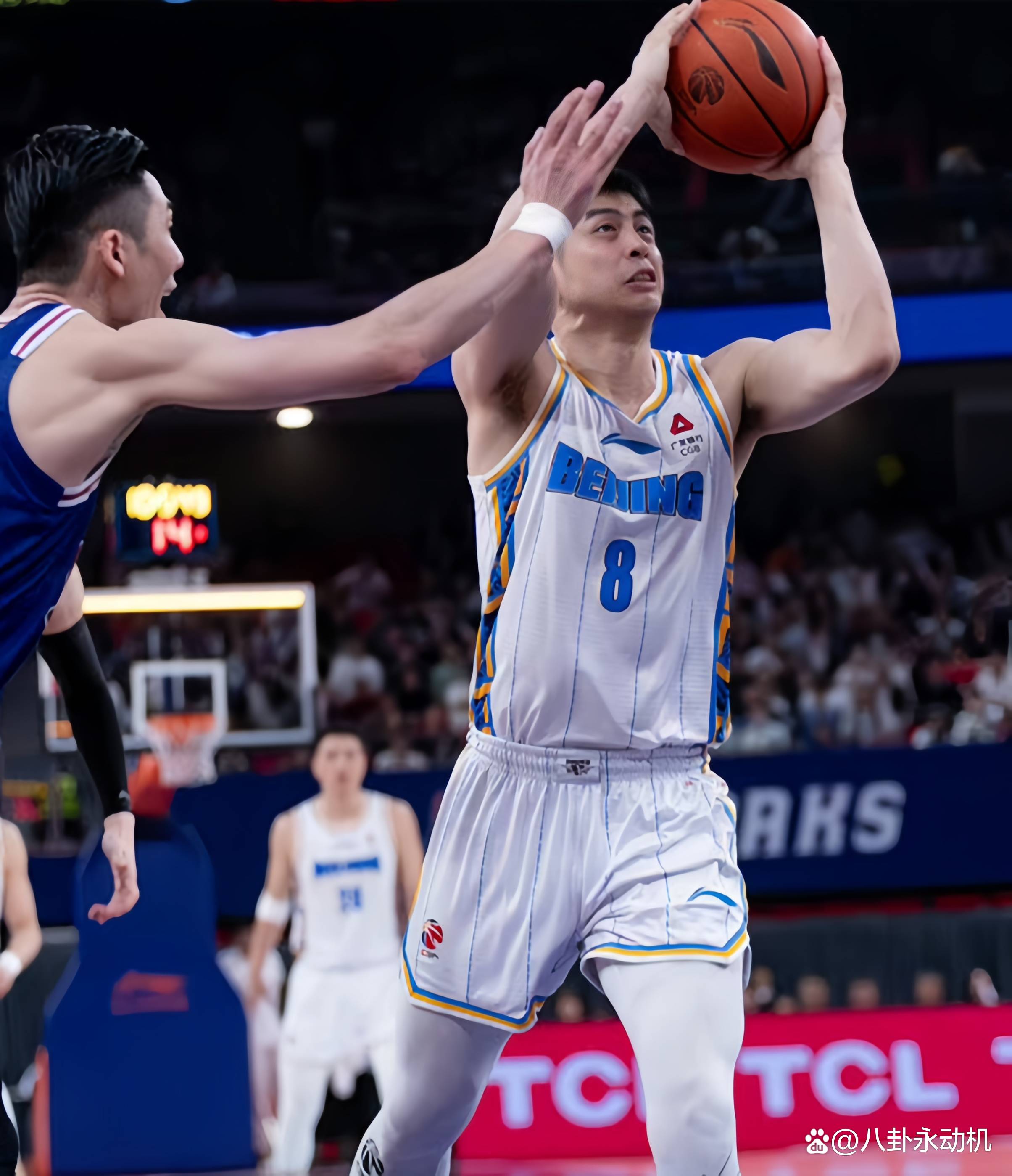 球队发挥稳定，连胜势头难以阻挡