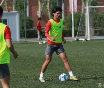 不败传奇再启，足球盛事荣耀尽在掌握