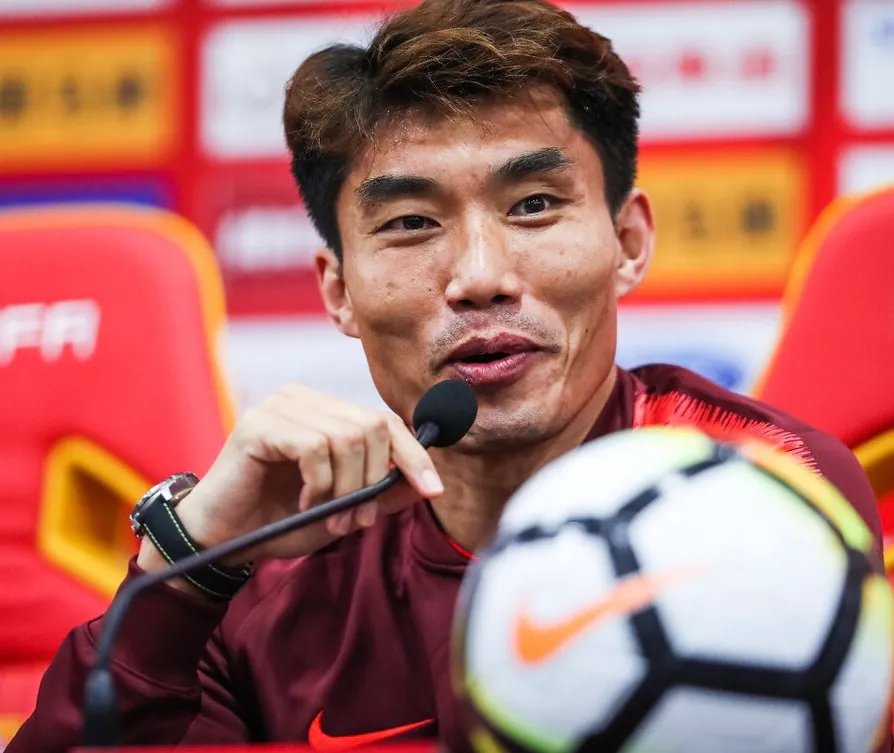 球员个人技术精湛，为球队赢得荣誉