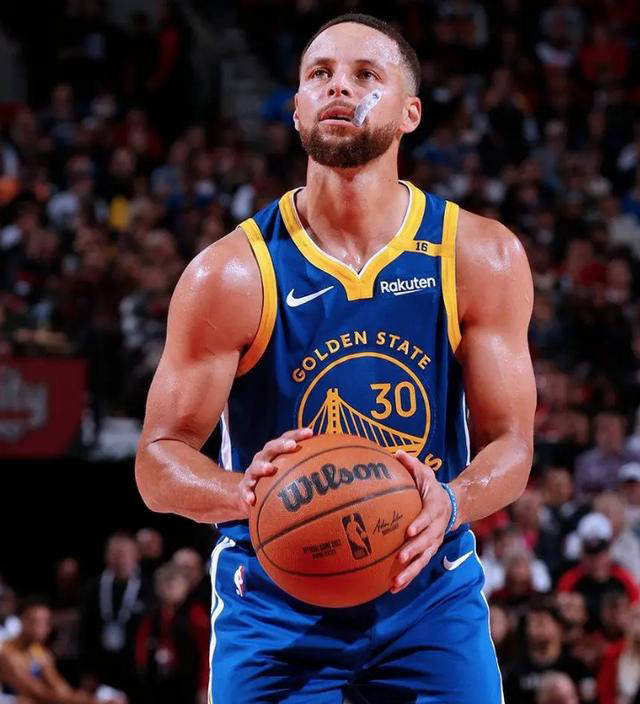 加拿大射手成为新晋球队领袖稳坐首发位置