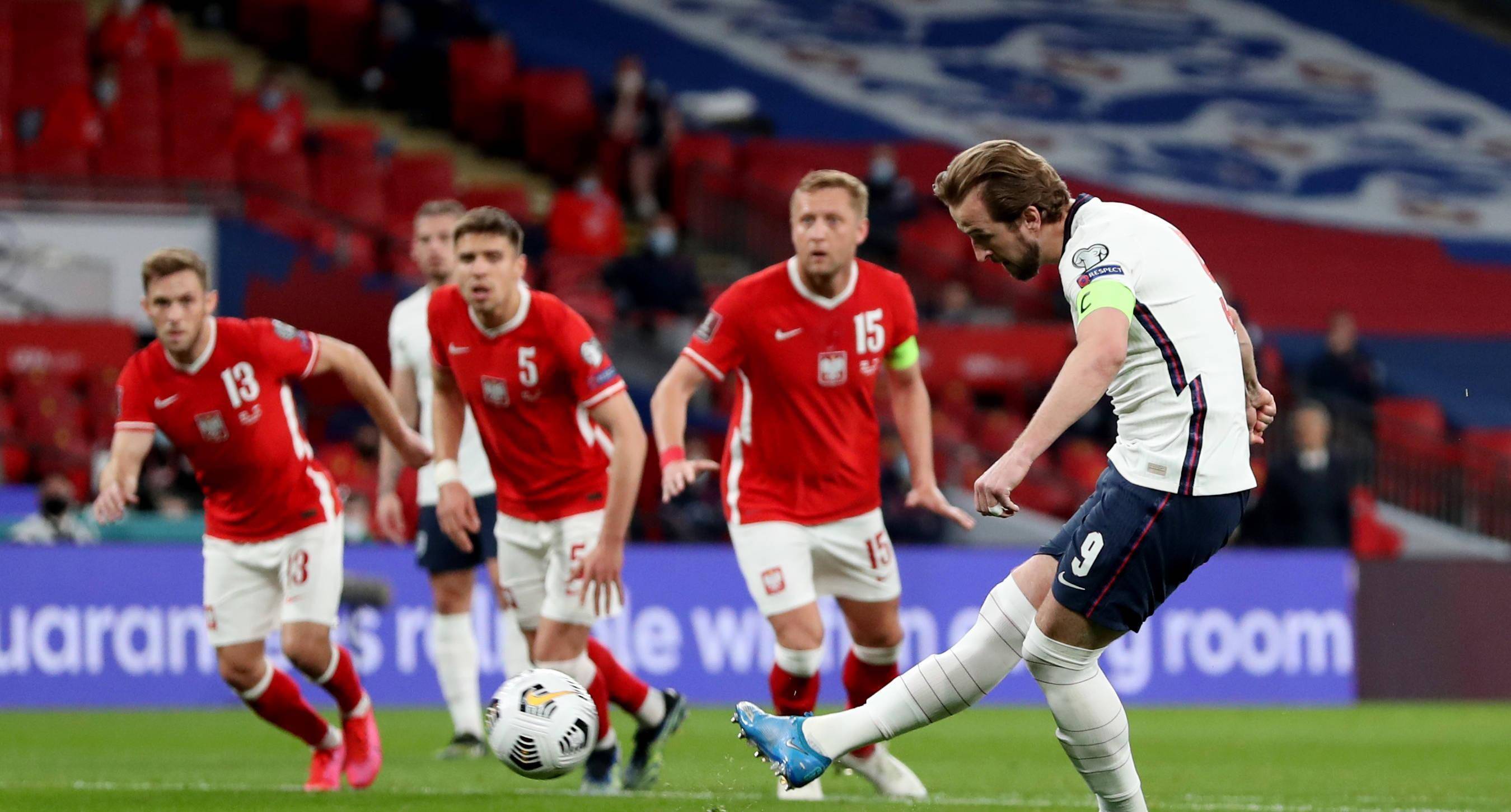 英格兰球队在比赛中展现出色状态