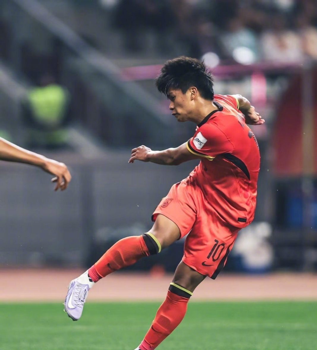 球队顽强拼搏，中场临近领先优势明显