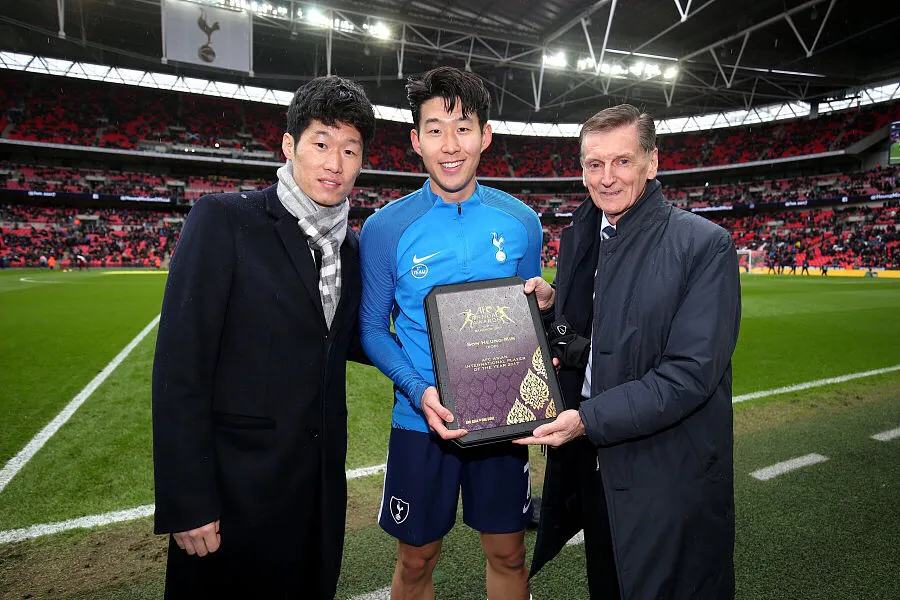 关于亚洲球员荣膺本届比赛MVP的信息 关于亚洲球员荣膺本届比赛MVP的信息